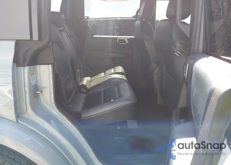 2024 Ford Bronco Outer Banks z USA, uszkodzony, nr VIN 1FMEE8BP5RLA43689